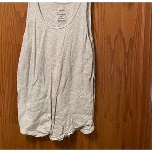 🔥🔥Sonoma grey ribbed tank top. Gently used. Excellent condition. Size XL